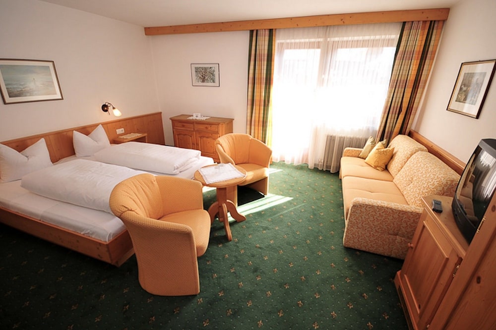 Apart Hotel Garni Strasser — Zell Am Ziller — photo 4