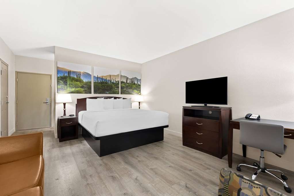 Days Inn & Suites by Wyndham Mesa Near Phoenix - photo 44