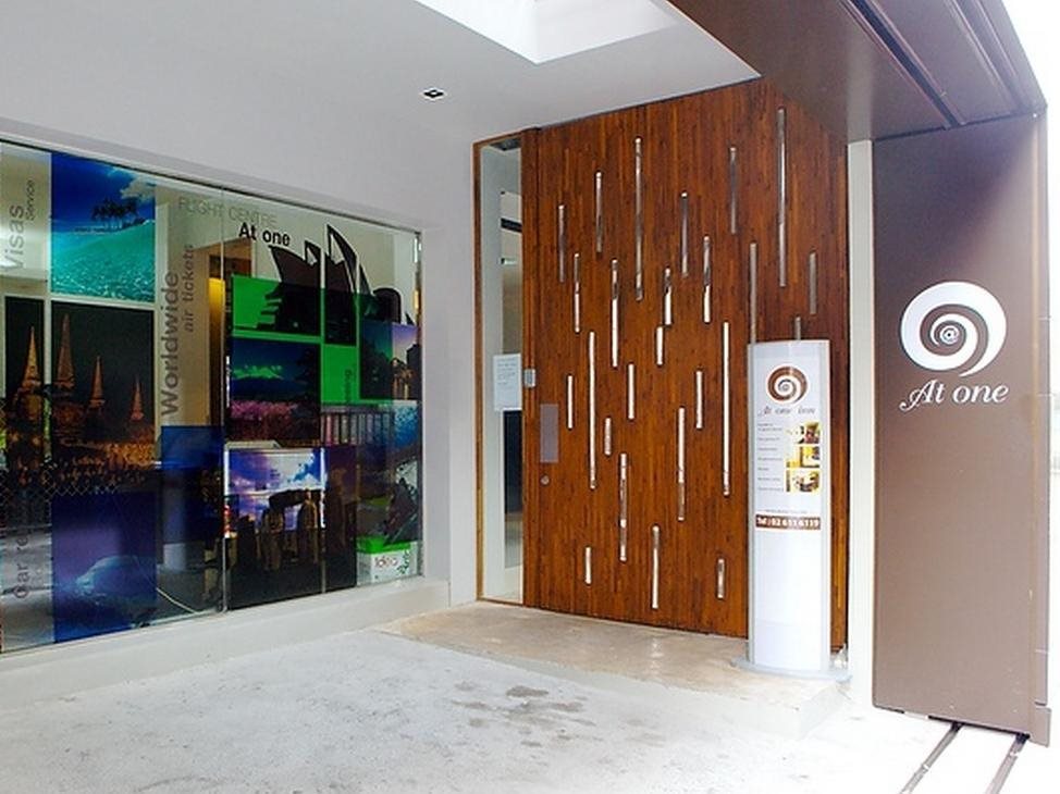 At One In Hualamphong — Pathum Wan
