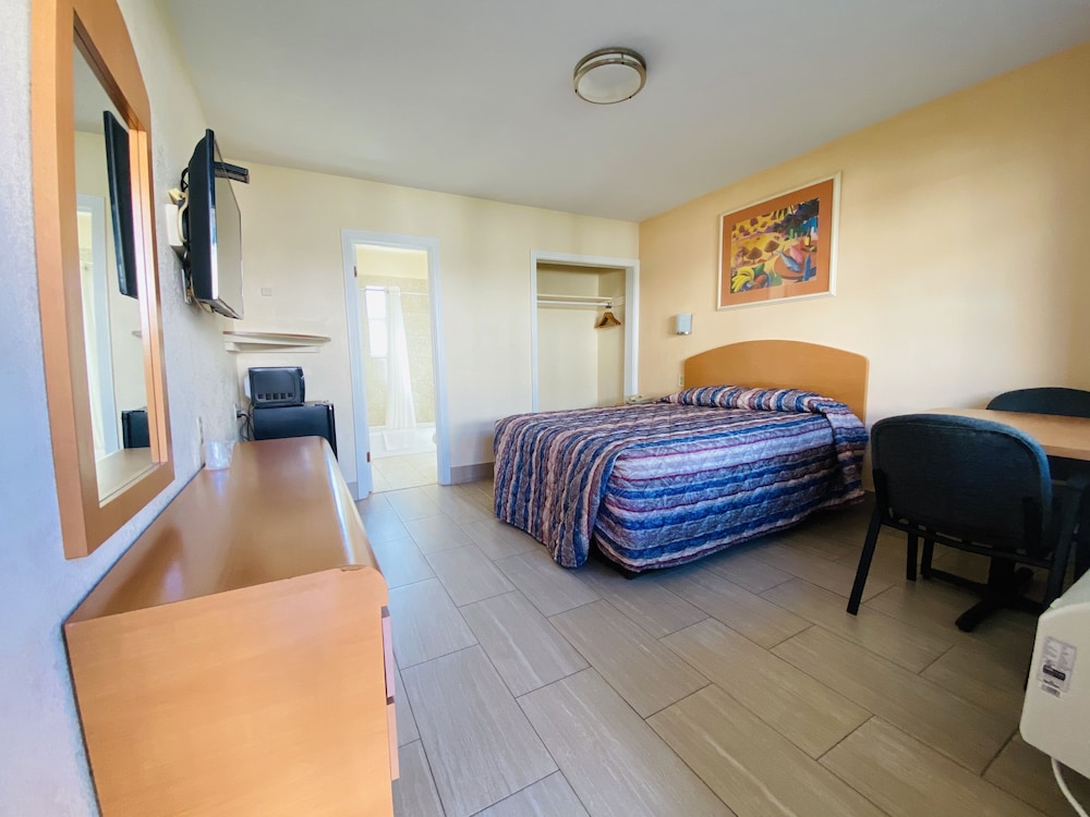A1a Super Inn - photo 4