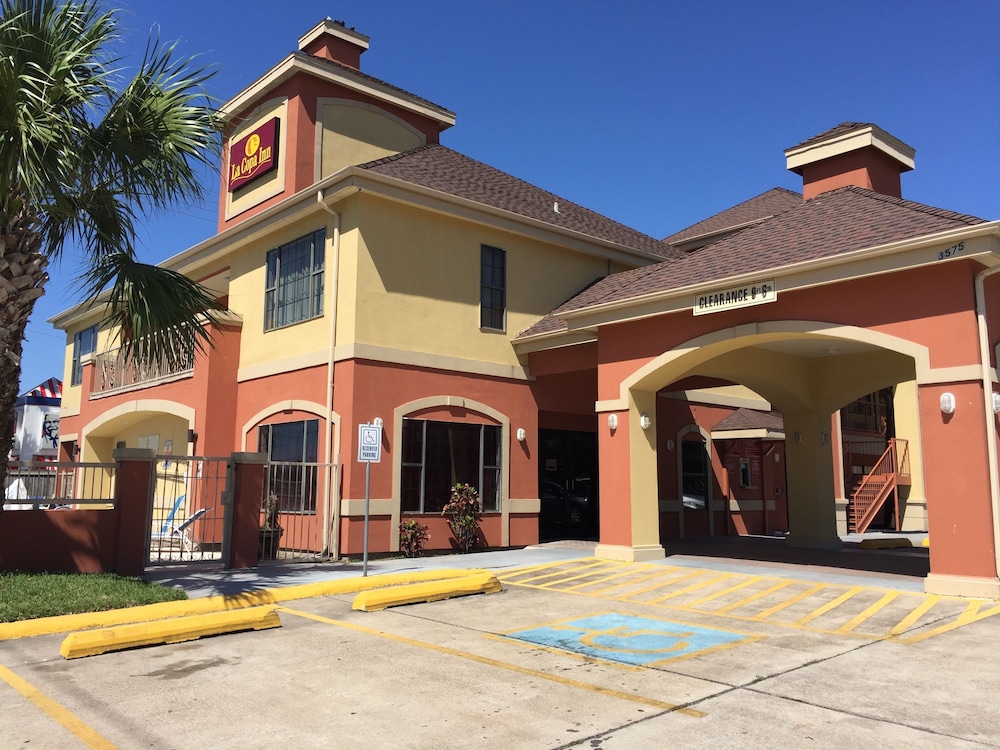 La Copa Inn Brownsville - photo 28