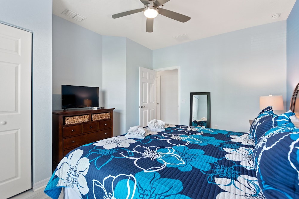 Magic Hideaway @ Lucaya Resort Sleeps 8 #909 - photo 7