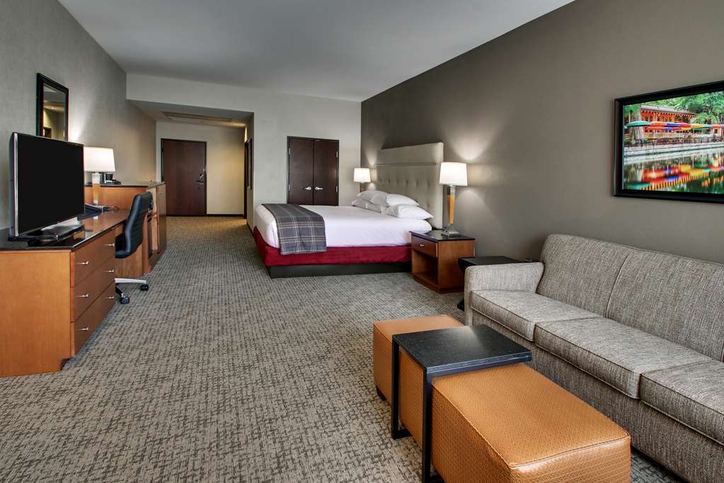 Drury Plaza Hotel San Antonio Riverwalk - photo 44