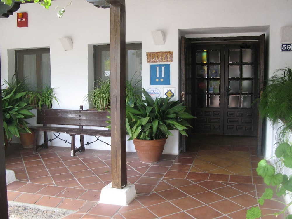 Hotel El Puerto - last minute hotel in Puerto Lapice