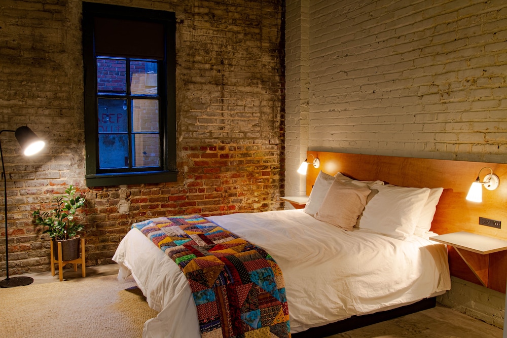 Travelers Hotel - photo 32