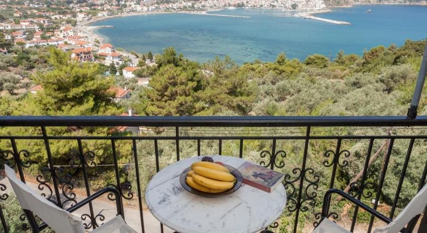 hotel Aegeon in Skopelos, Greece