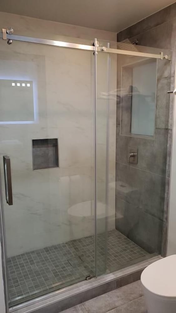 Exclusivo Inn & Suites - photo 16
