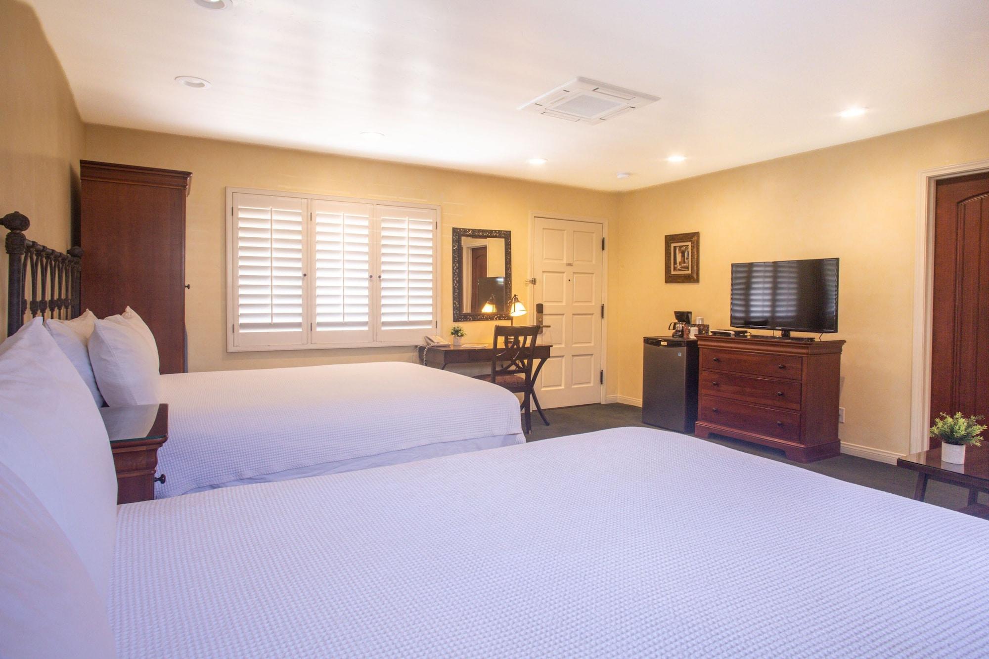 Castillo Inn at the Beach - photo 20