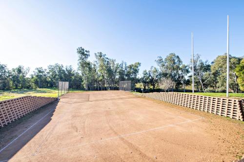 Cameron Glen Rural Entertainer — Dubbo — photo 4