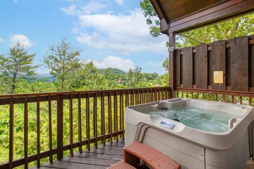 Mountain Mischief Hot Tub Games Cozy Fireplace — 4-Star Luxury Hotel in Sevierville, United States