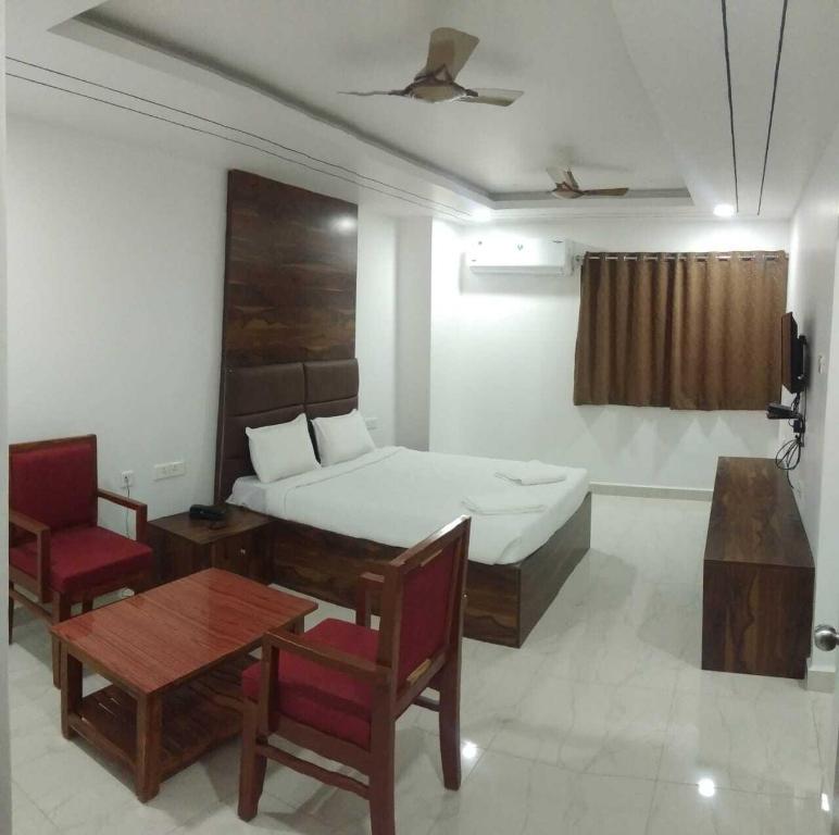 Kshetra Hotel in Warangal, India