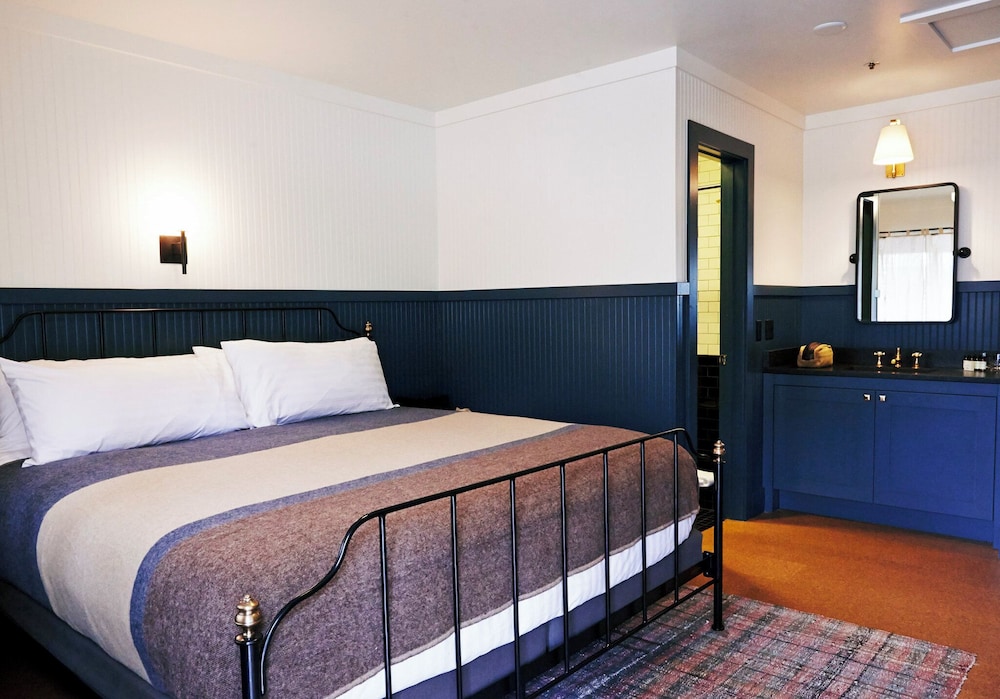 Anvil Hotel - photo 16