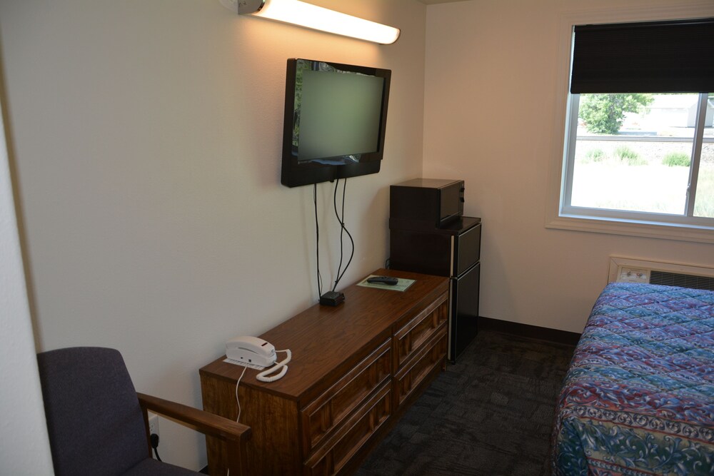 Locomotive Inn - photo 5