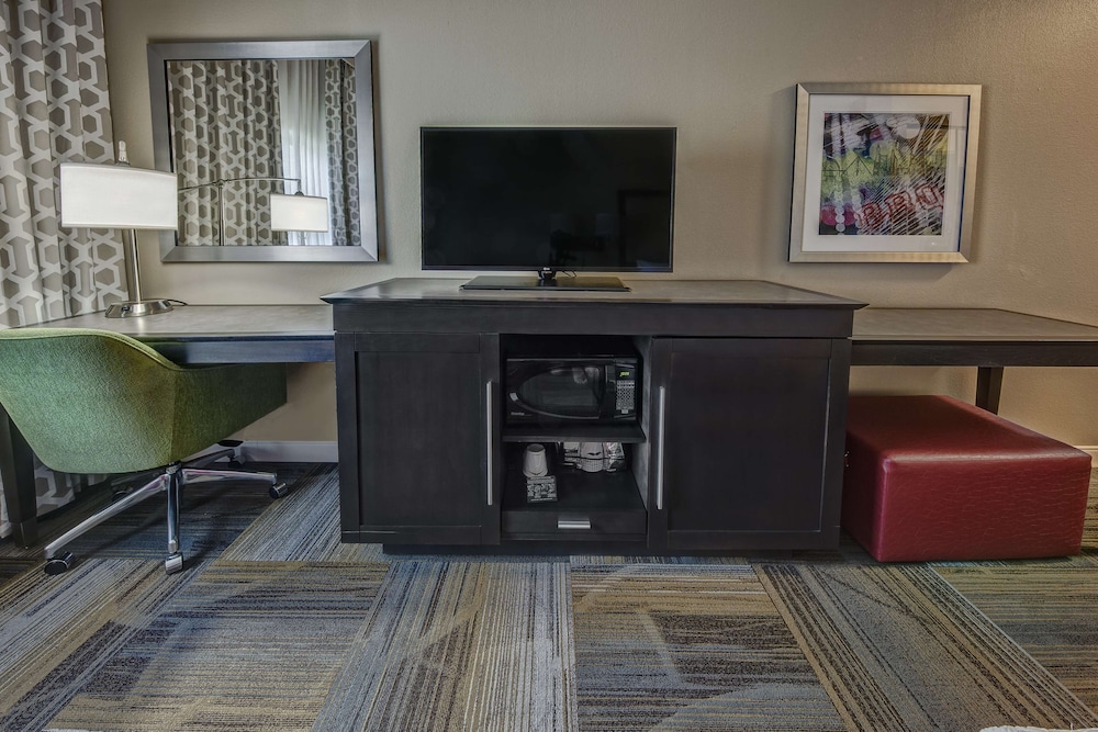 Hampton Inn & Suites Memphis Wolfchase Galleria - photo 15