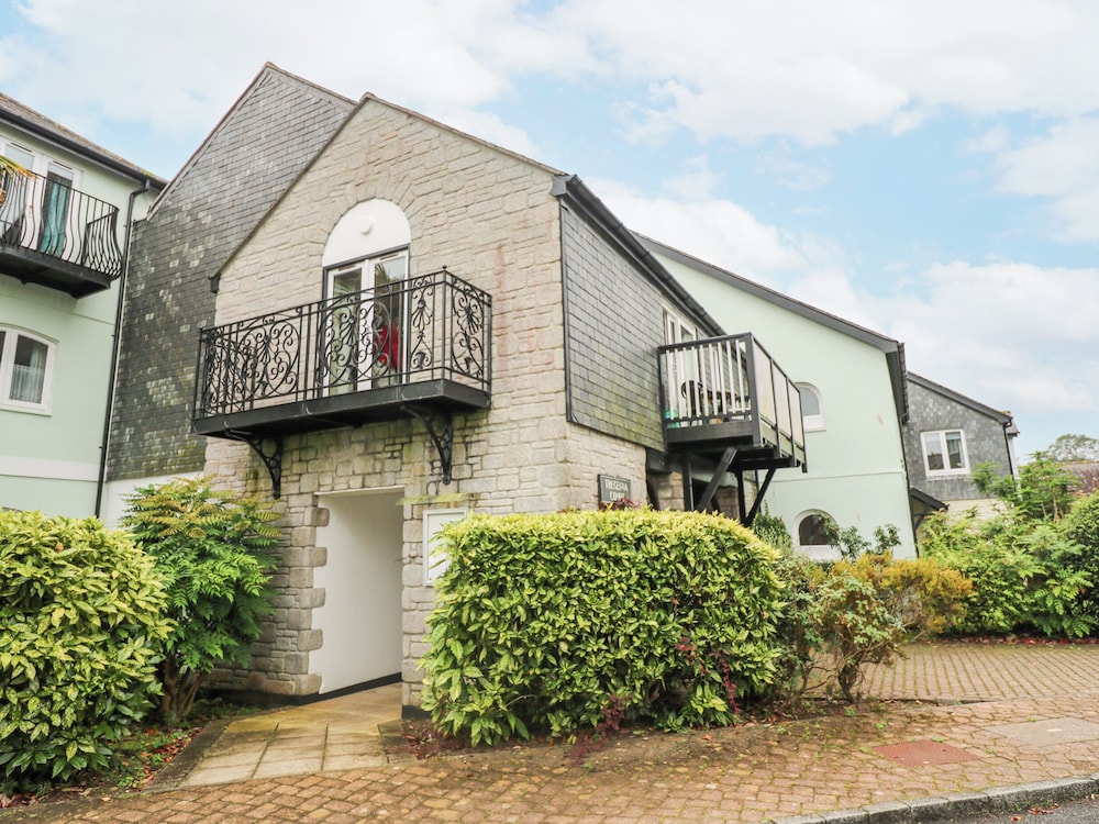5 Tregenna Court — 4-Star Luxury Hotel in Falmouth, United Kingdom