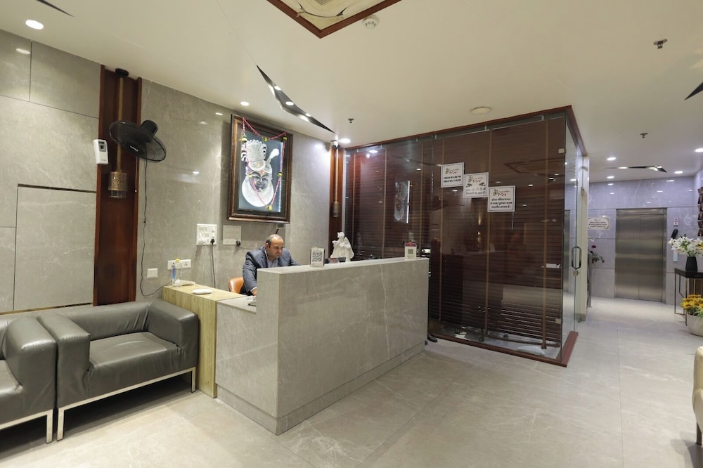 Murliwala Hotel & Restaurant in Mathura, India