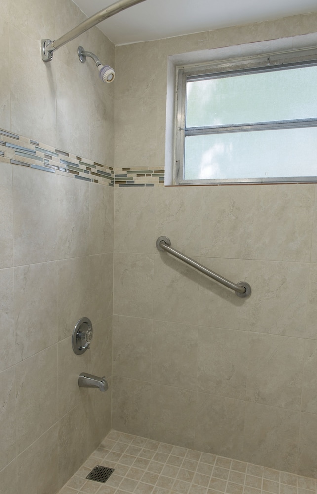 Carriage House Resort Motel - photo 13