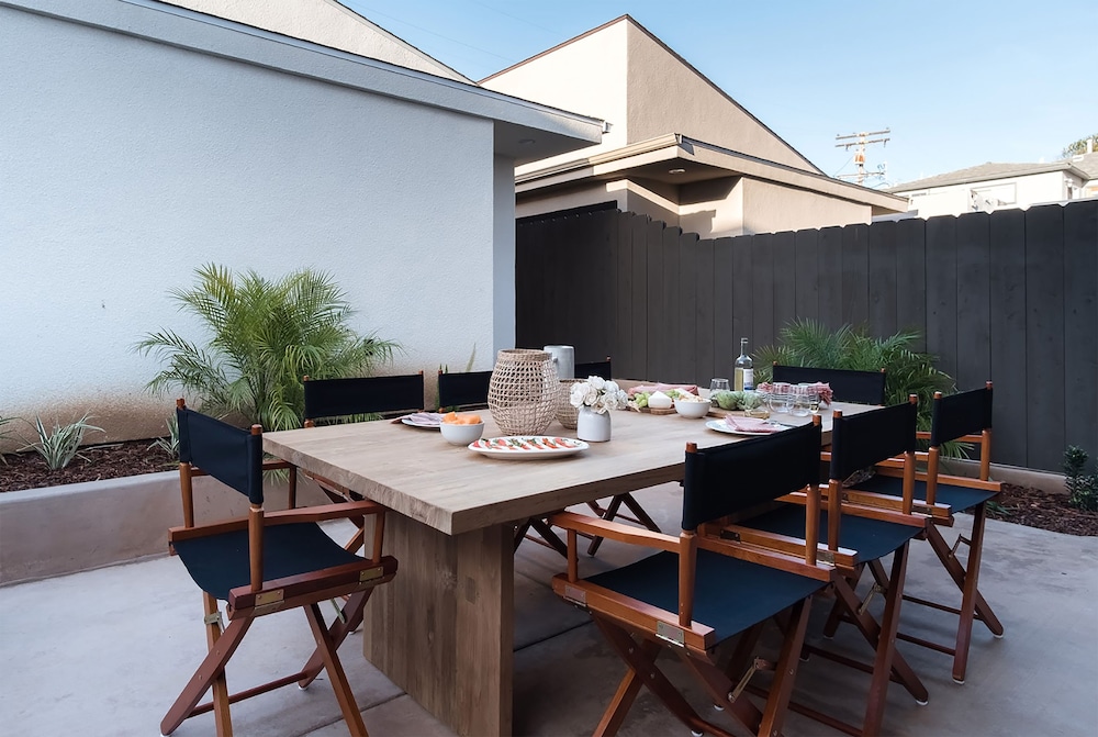 Skyline By Avantstay Modern Beach Retreat w Spacious Patio & Rooftop Views - photo 33