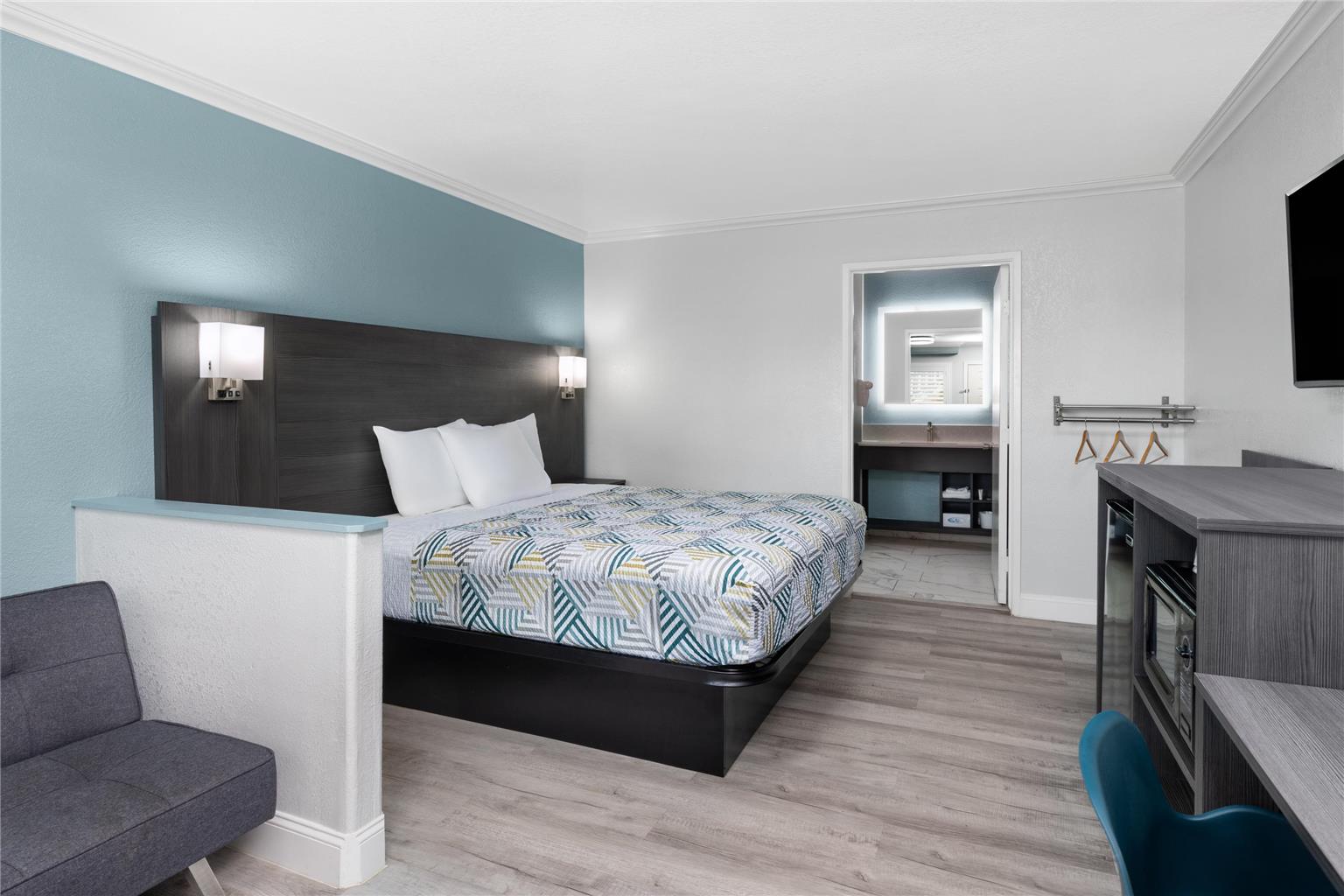 Red Lion Inn & Suites Lemoore - photo 12