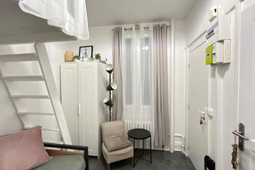 Cozy Studio in Paris 15eme - last minute hotel in Paris