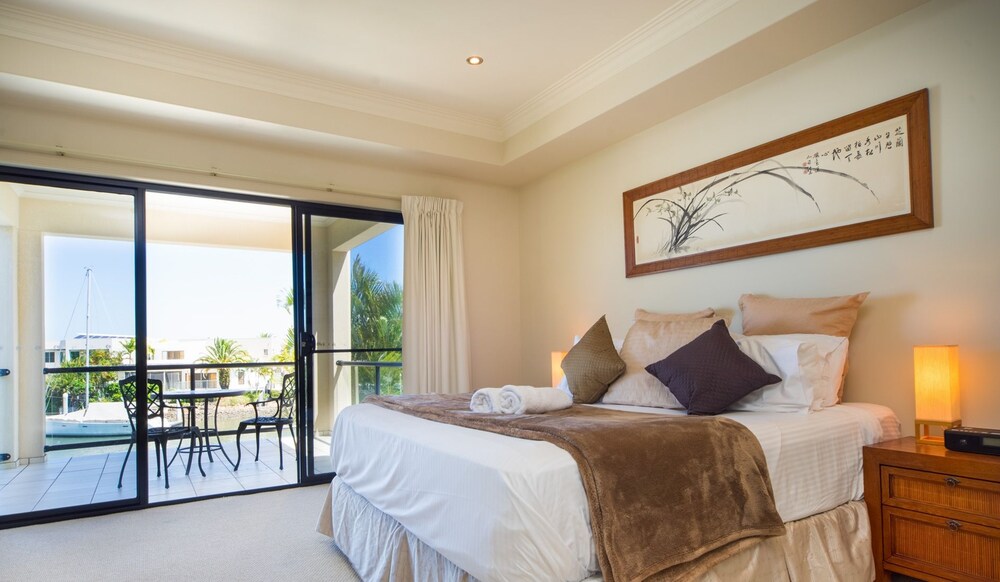 LUXE @ Sanctuary Cove — Hope Island — photo 4