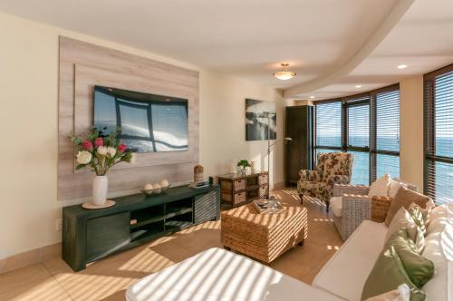 Luxury Ocean View 1203 — 4-Star Luxury Hotel in Cape Town, South Africa
