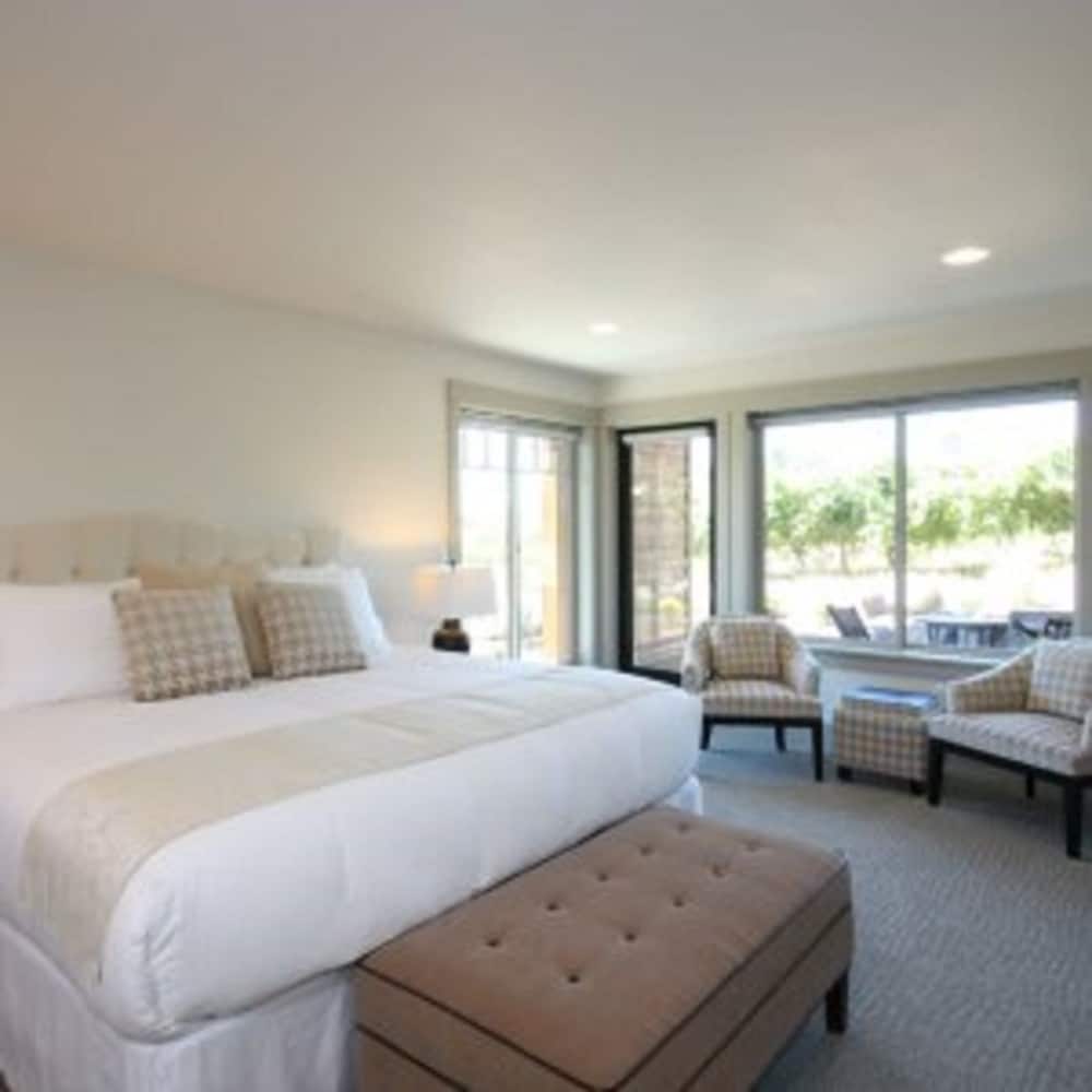 Vineyard View Inn - photo 6