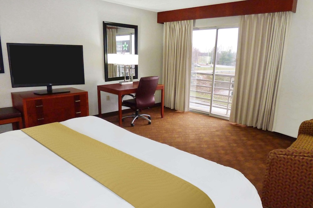 Radisson Hotel Akron Fairlawn - photo 8