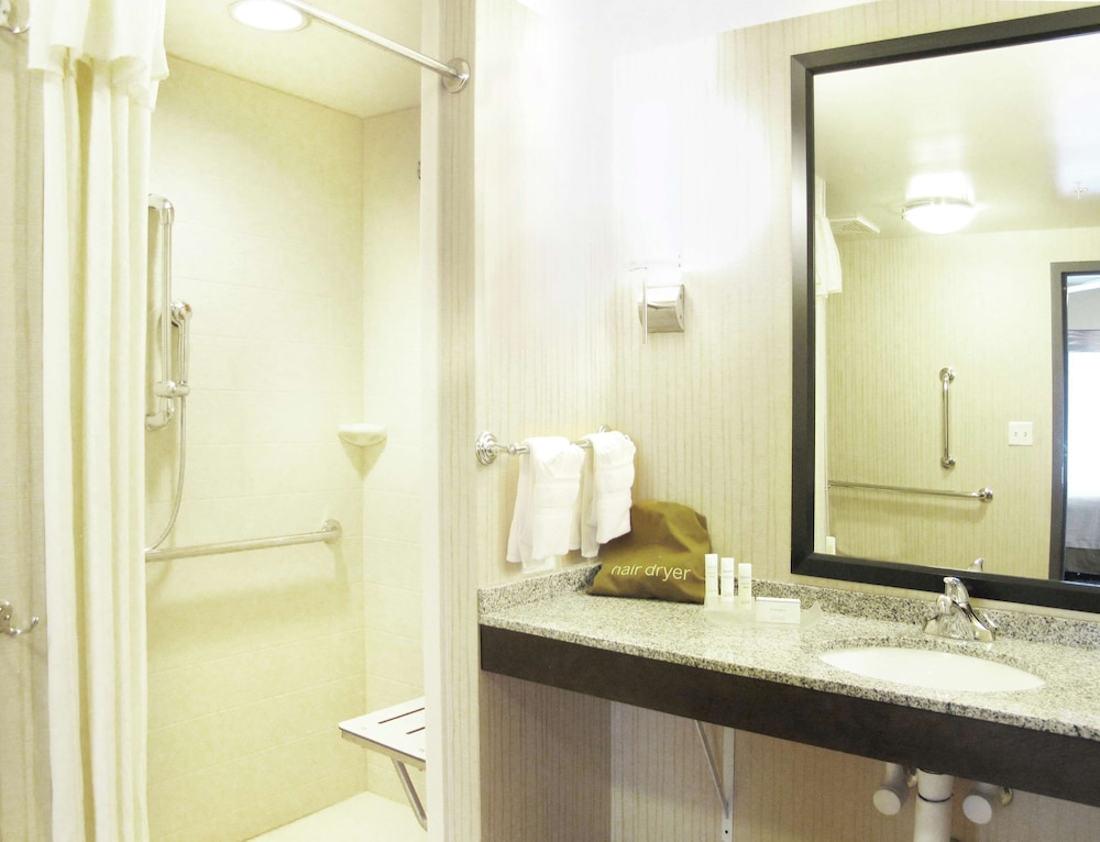 Homewood Suites by Hilton Coralville Iowa River Landing - photo 15