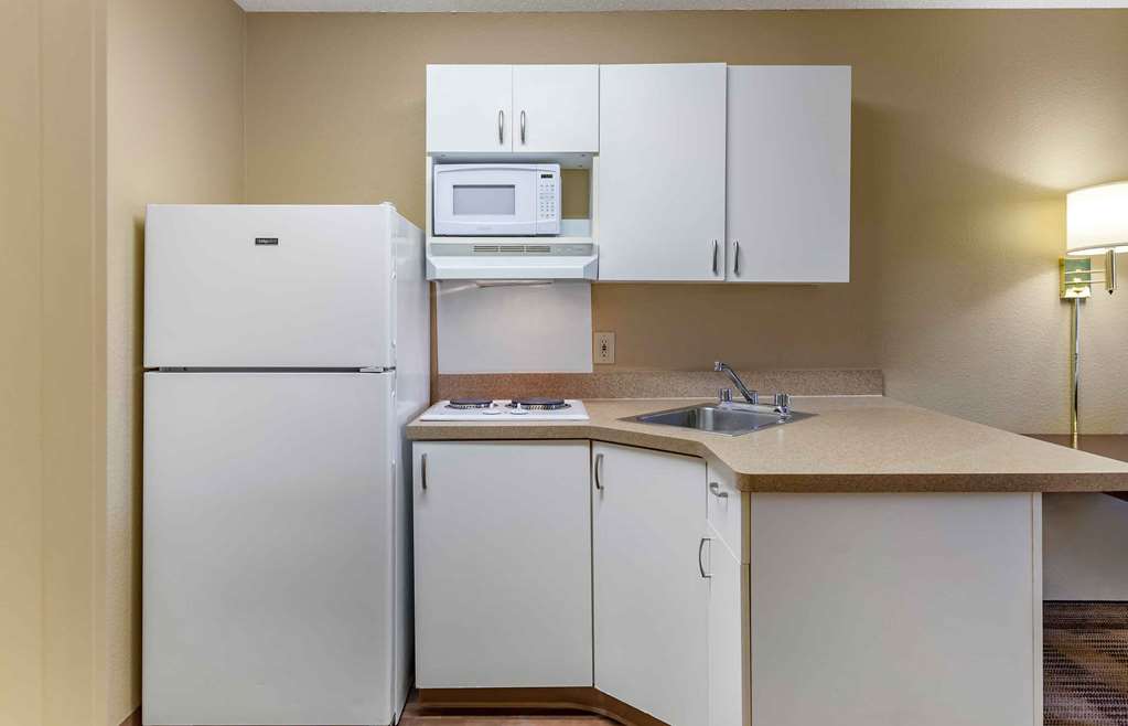 Extended Stay America Suites Austin Northwest Arboretum - photo 18