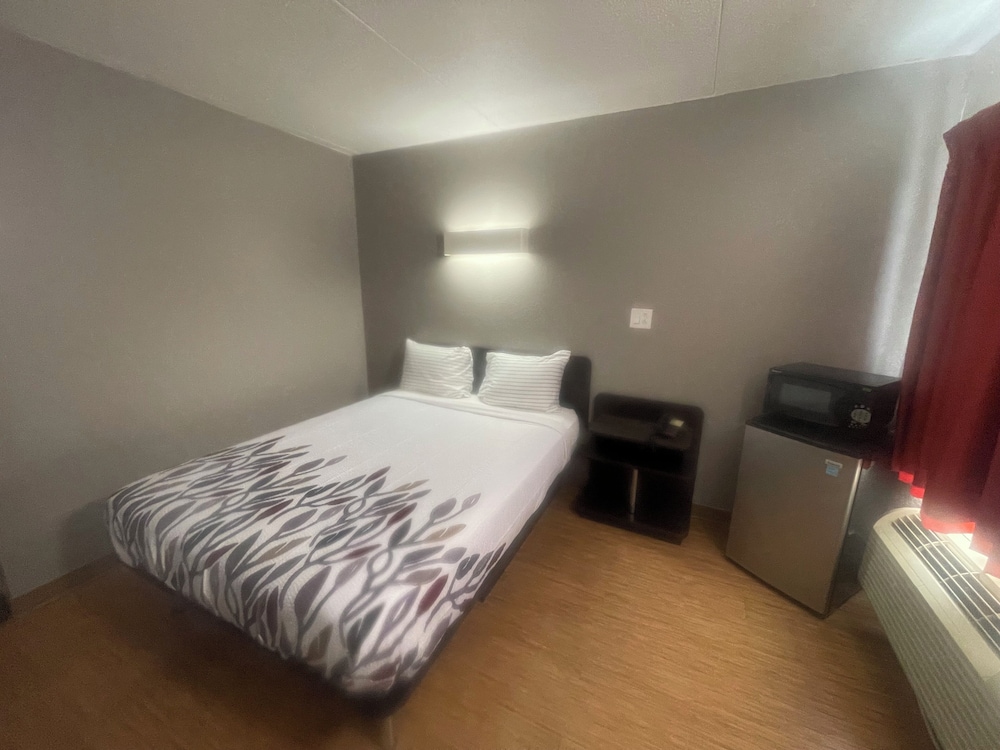 Motel 41 Evansville IN - photo 16