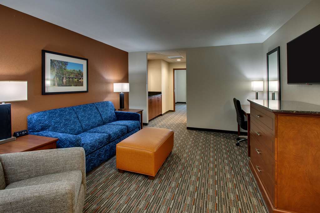 Drury Inn & Suites Iowa City Coralville - photo 18