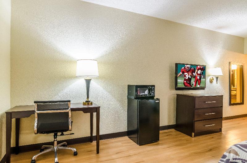 Red Roof Inn & Conference Center Wichita Airport - photo 15