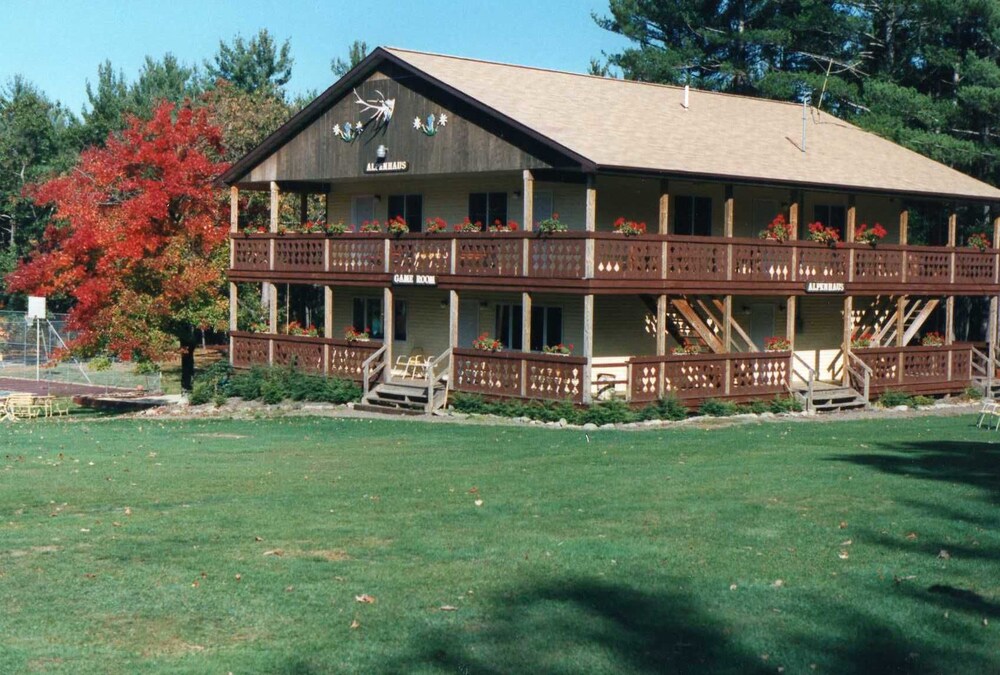 Riedlbauer's Resort — hotel in Rhinebeck