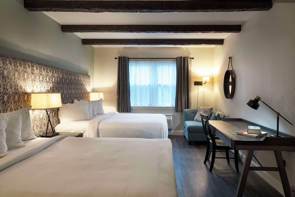 The Century House Ascend Hotel Collection - featured photo