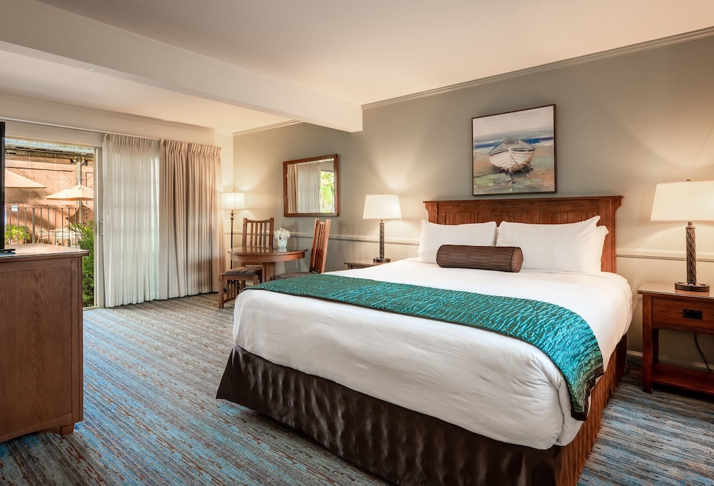 Inn By The Harbor - photo 11