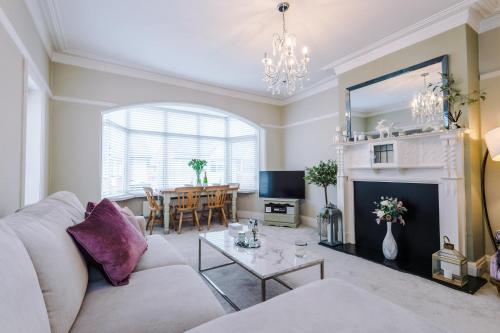 Stylish 1 Bed Apartment in St. Annes — 4-Star Luxury Hotel in Lytham St Annes, United Kingdom