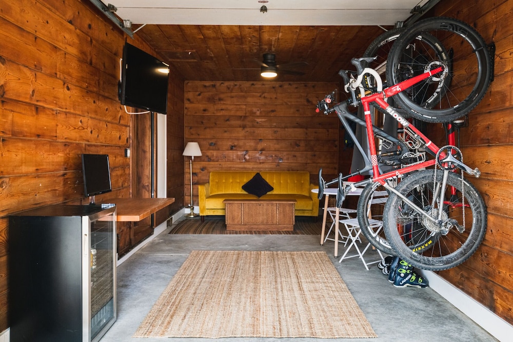 Left Coast Lodge - photo 5