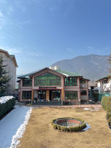 Hotel Ahmad Resorts in Pahlgam, India
