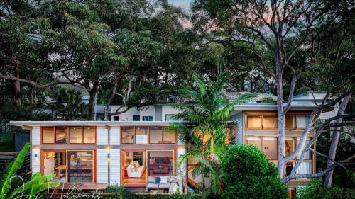 Pet Friendly and Easy Walk To Macmasters Beach — hotel in Macmasters Beach