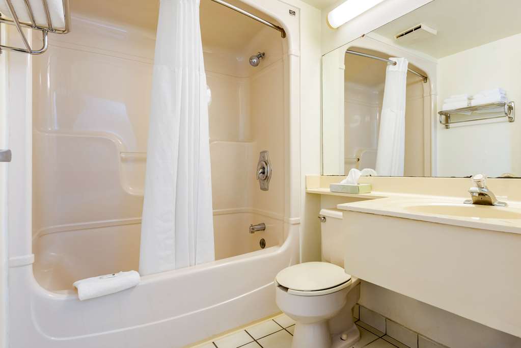 Quality Inn Falconer Jamestown - photo 25