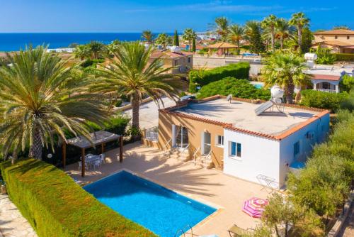 Villa Athina — 4-Star Luxury Hotel in Pegeia, Cyprus
