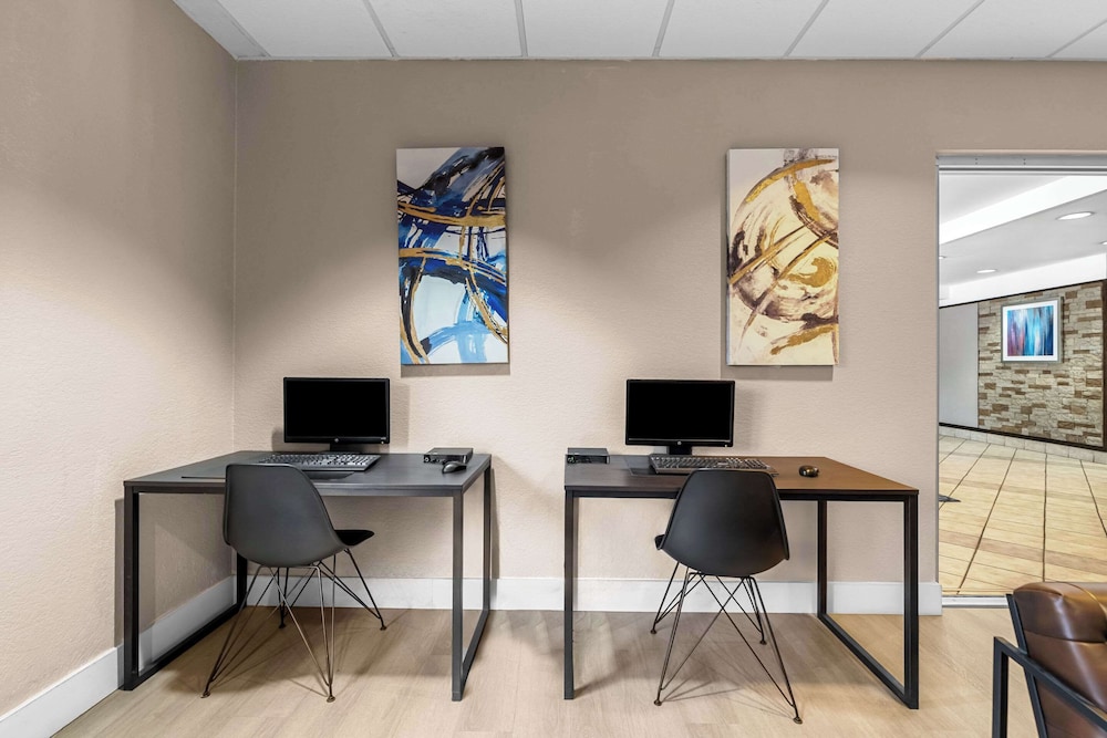 Suburban Studios Orlando Ocoee Winter Garden - photo 27