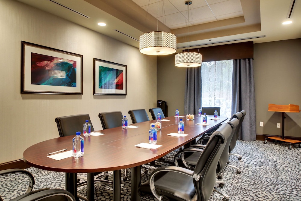 Hampton Inn & Suites Greenville Airport SC - photo 60