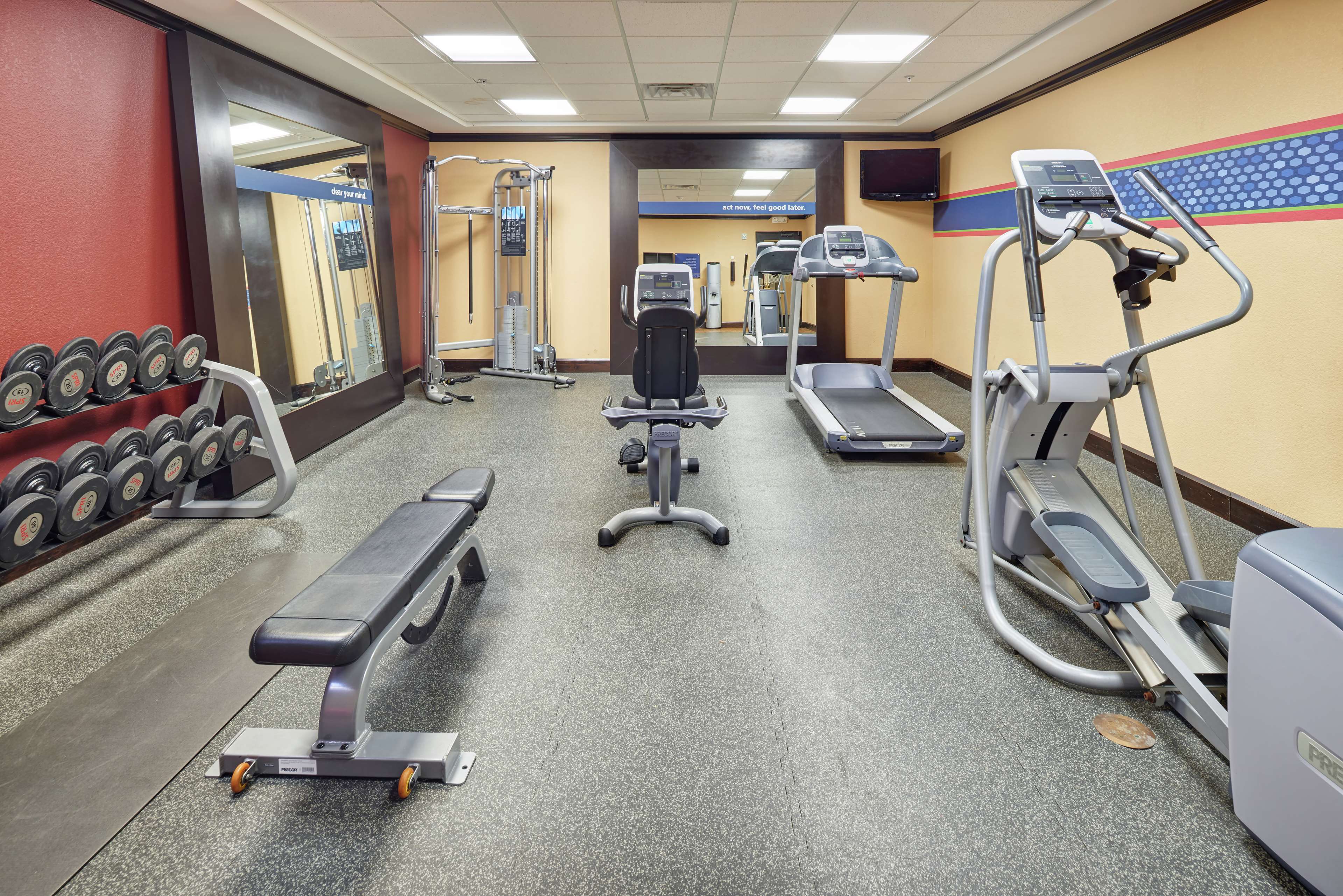 Hampton Inn Sweetwater - photo 14