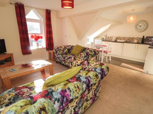 Carisbrooke House Apartment 6