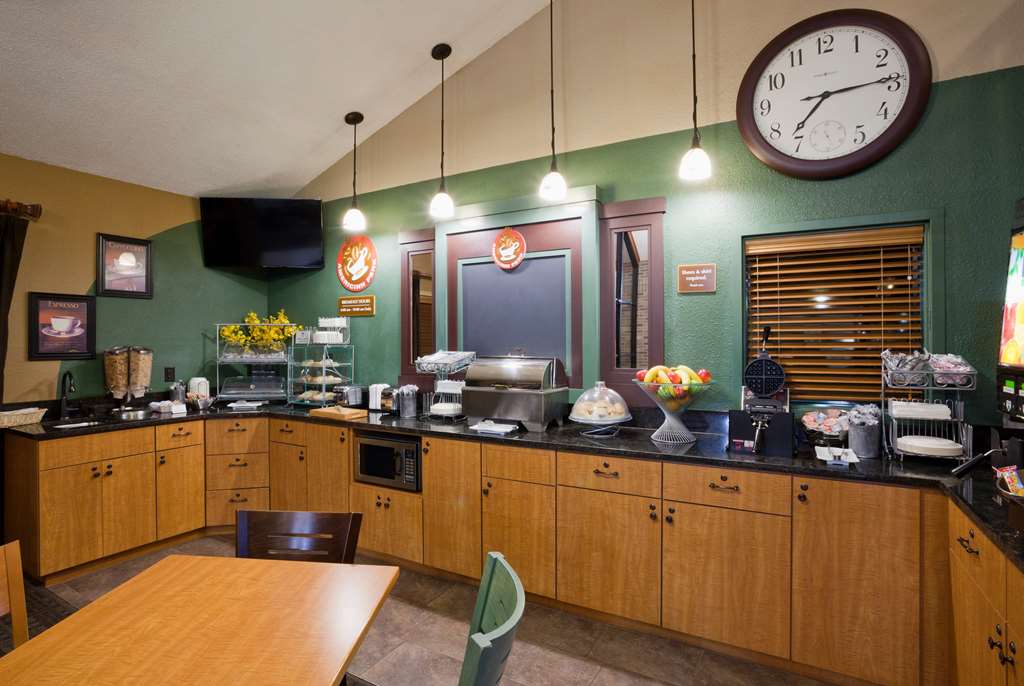 AmericInn by Wyndham Osceola - photo 14