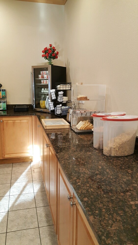Port Angeles Inn - photo 21