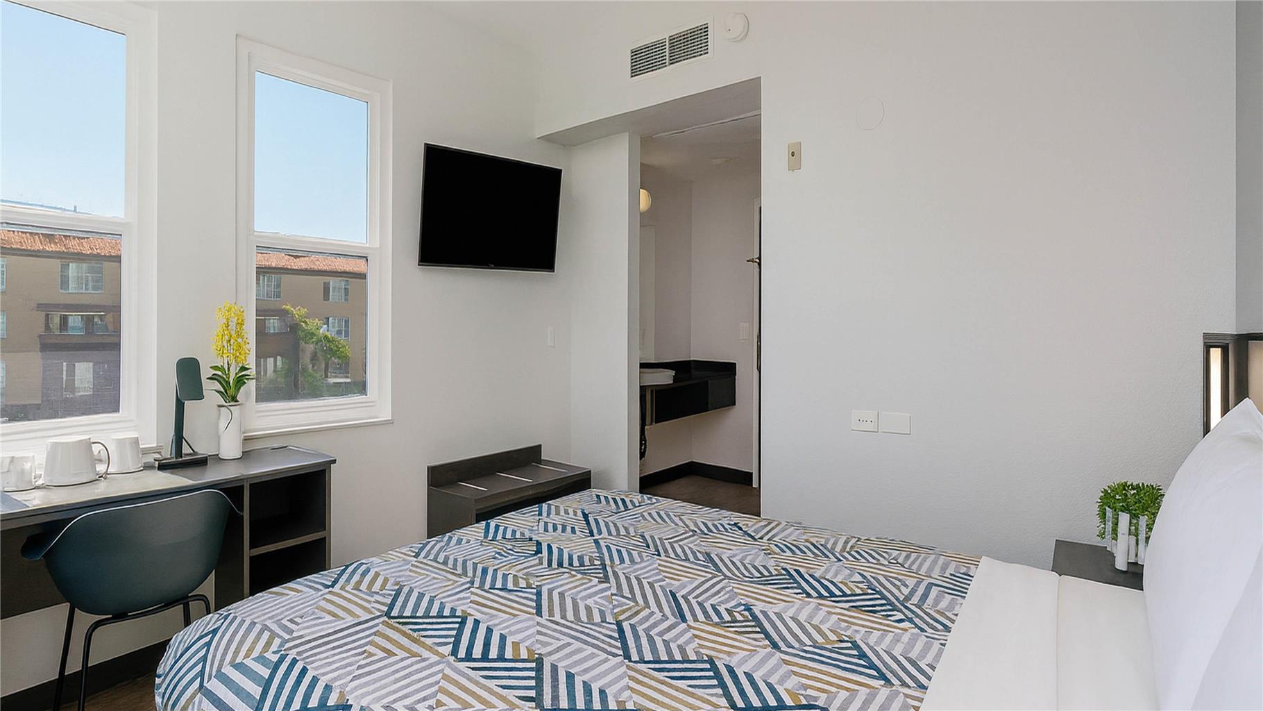 Motel 6 San Diego CA Downtown - photo 20