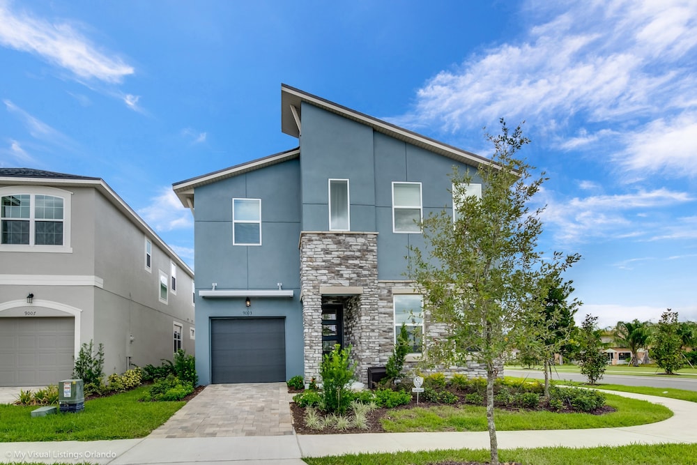 Brand New 7 Bedroom Private Pool Near Disney — 4-Star Luxury Hotel in Kissimmee, United States